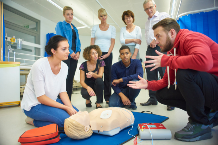 What are the Qualities of a Good First Aider? - Signature Training College
